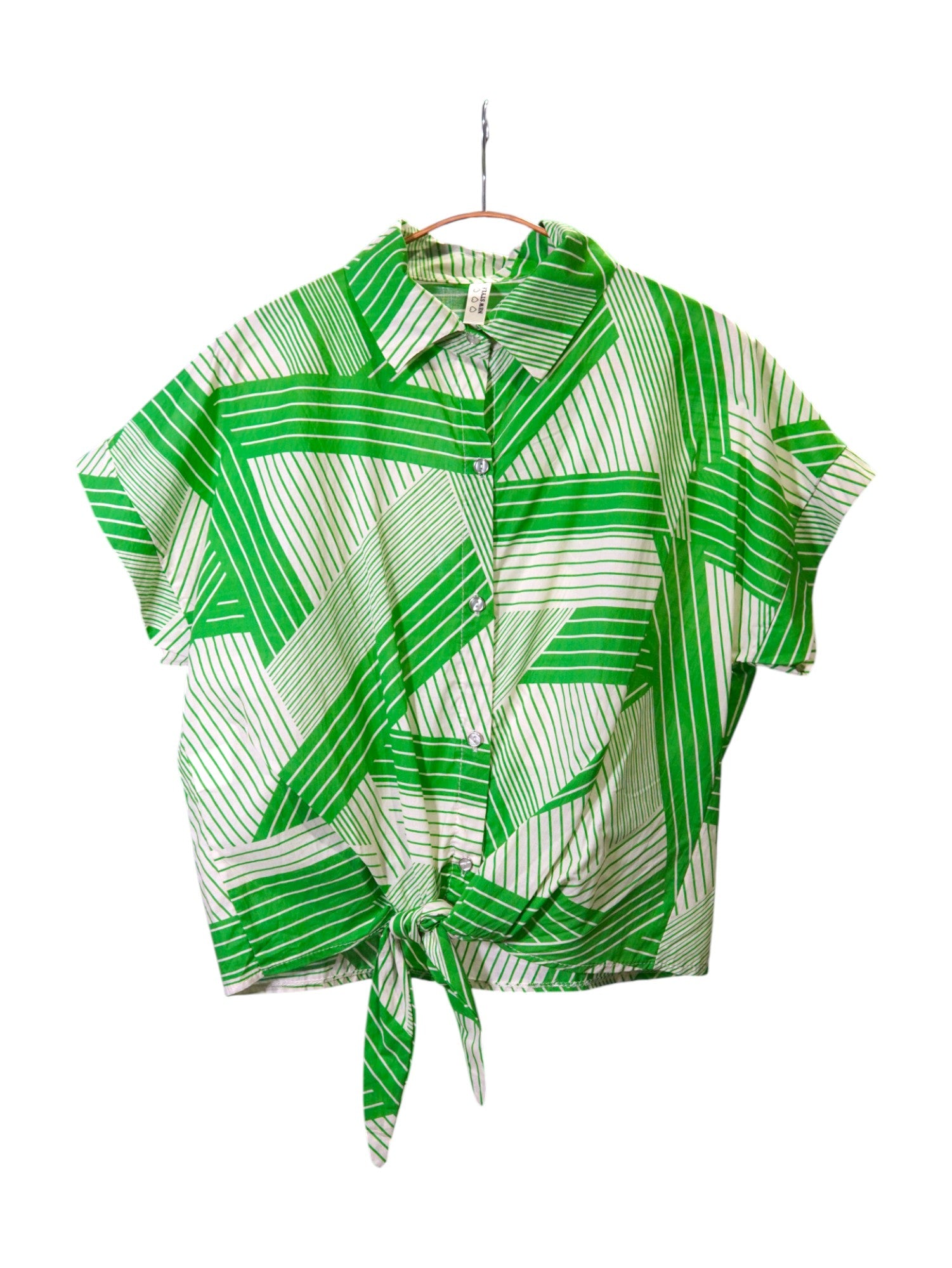 Cămașă crop verde cu imprimeu liniar alb, nod decorativ și croială lejeră