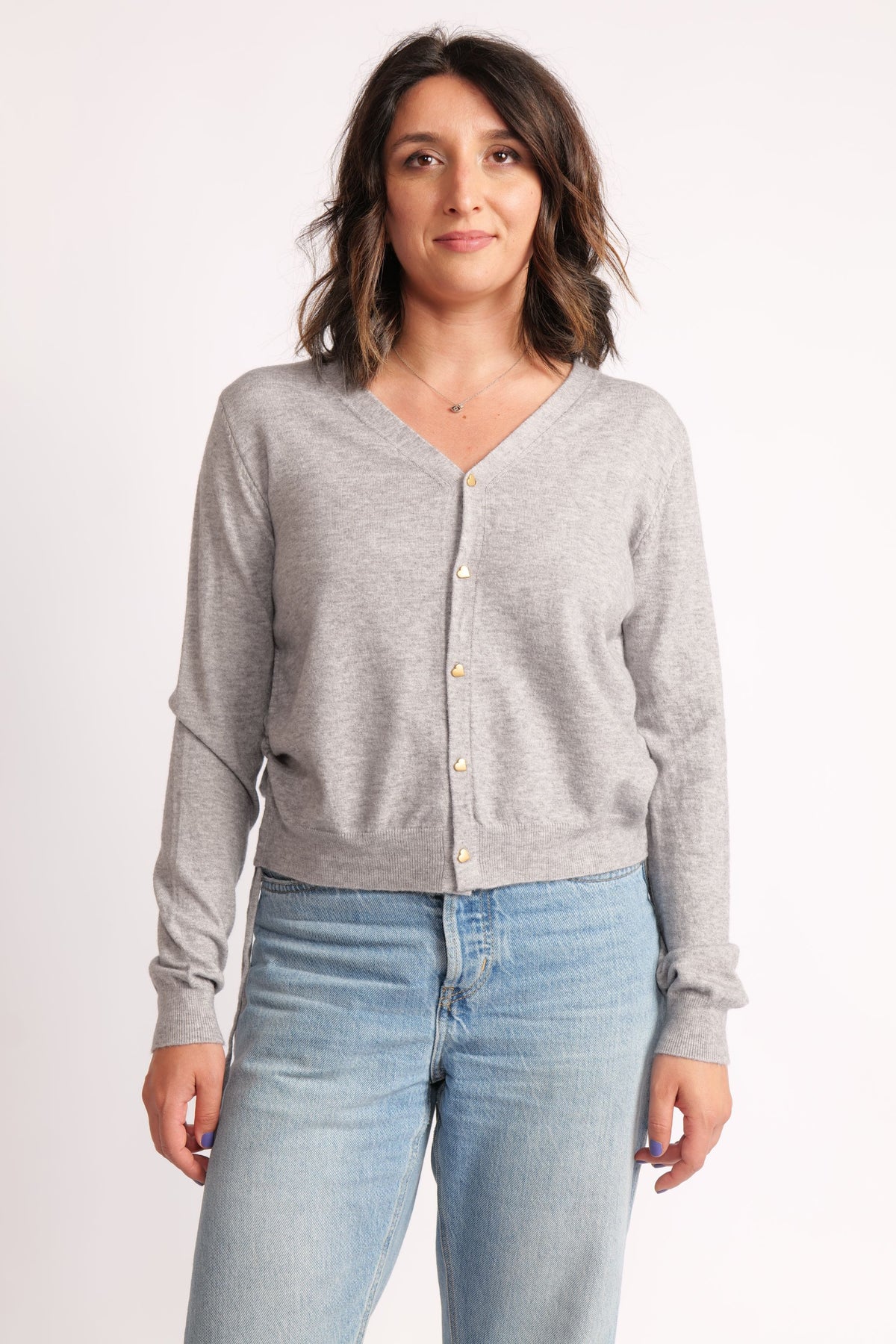 Cardigan scurt din tricot moale, vedere din spate, cu detaliu croială simplă