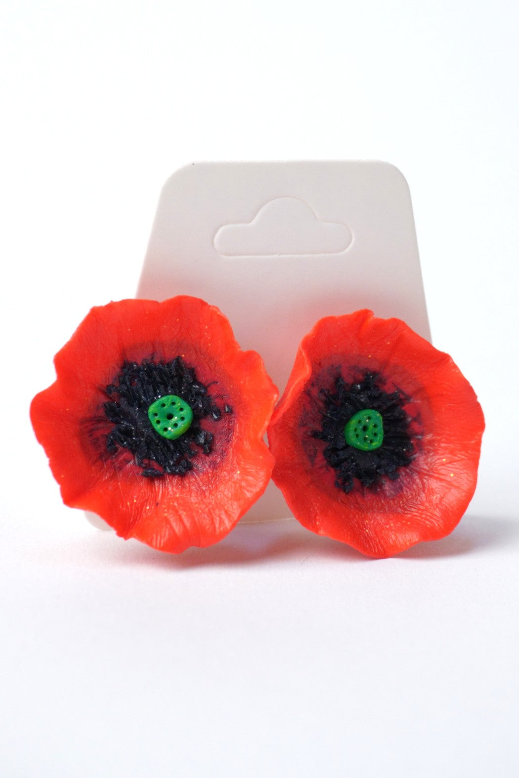 Cercei handmade cu clips în formă de mac roșu, realizați manual din fimo