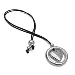 Colier cu pandantiv inimă încadrat de cerc metalic, șnur negru reglabil, bijuterie eco-friendly handmade