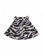 Fustă plisată cu imprimeu abstract alb-negru, vedere frontală.