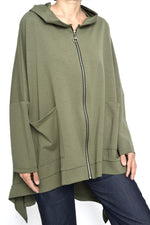 Hanorac lejer kaki cu glugă, fermoar metalic și buzunare frontale aplicate