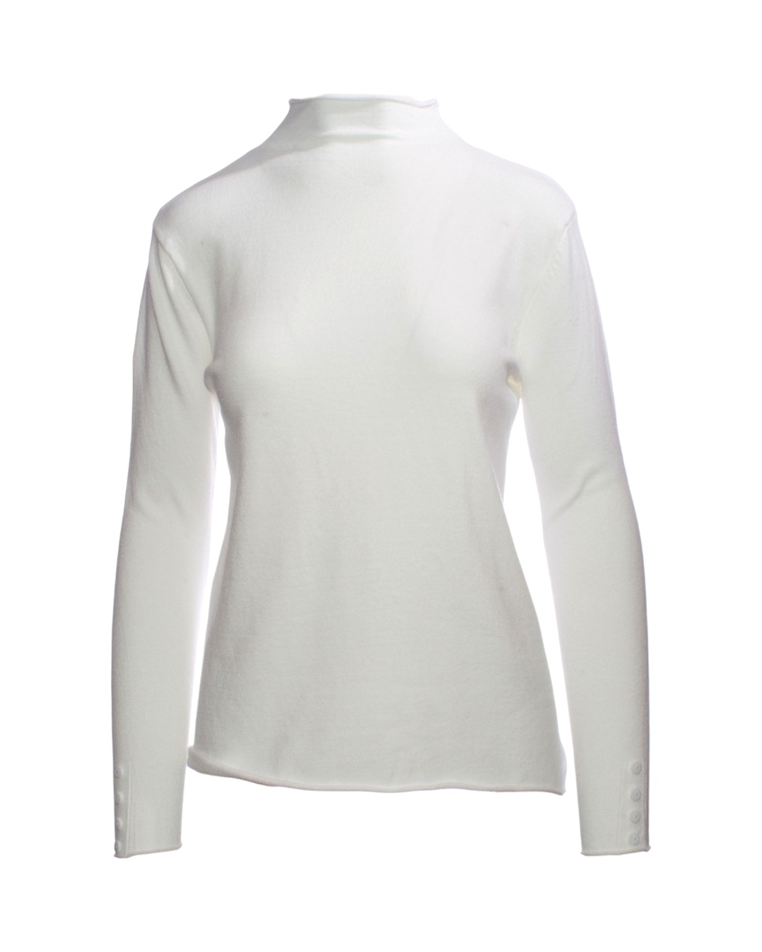 Maletă groasă turtleneck albă, cu mâneci lungi și detalii cu nasturi discreți.