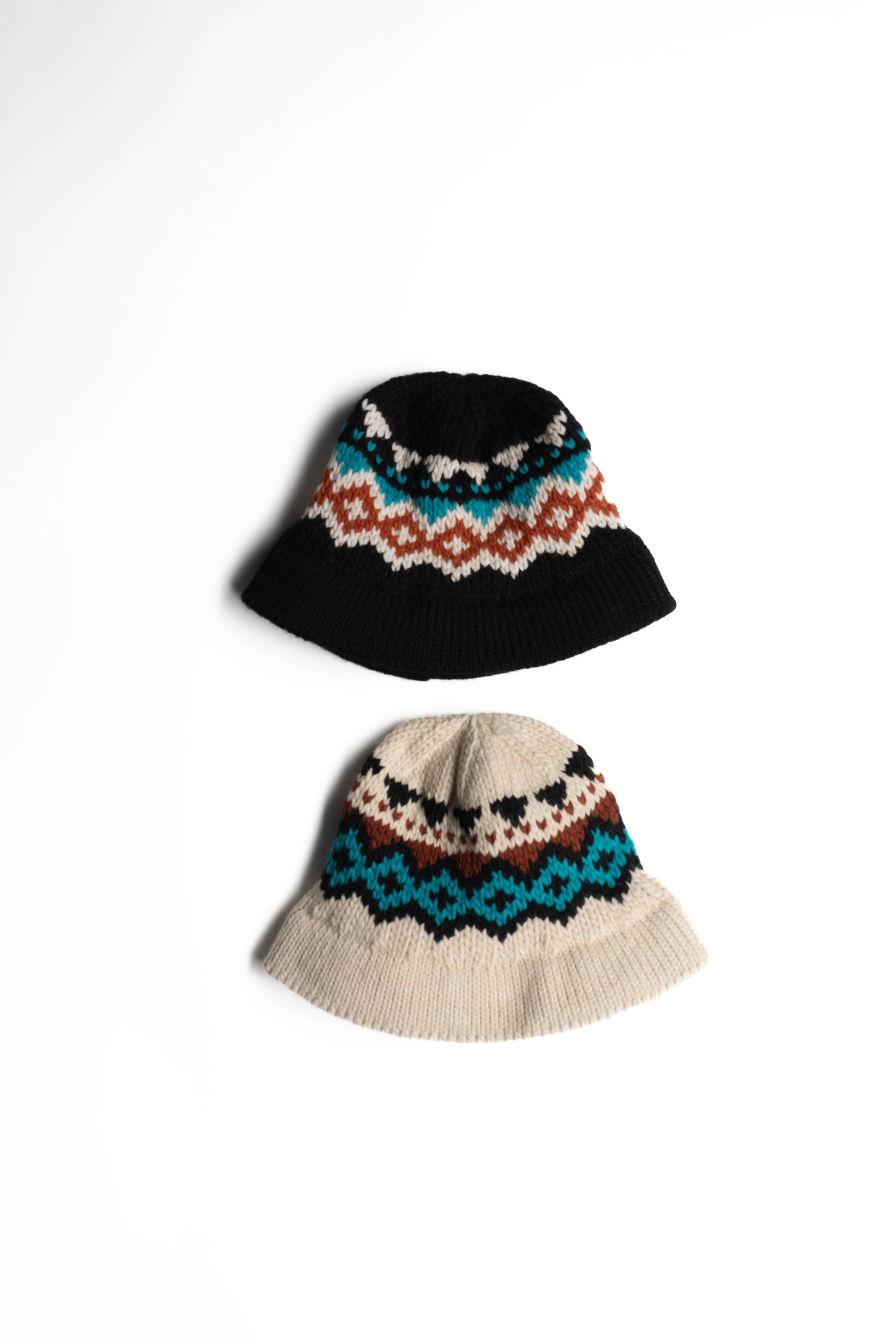 Pălărie Bucket Tricotată cu Lână și Alpaca