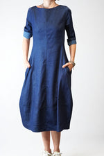 Rochie din denim albastru cu mânecă trei sferturi și cusături de modelare, vedere din față