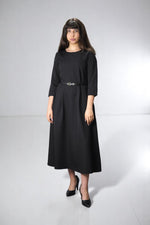 Rochie lungă elegantă neagră cu buzunare și centură subțire neagră, croi în A.