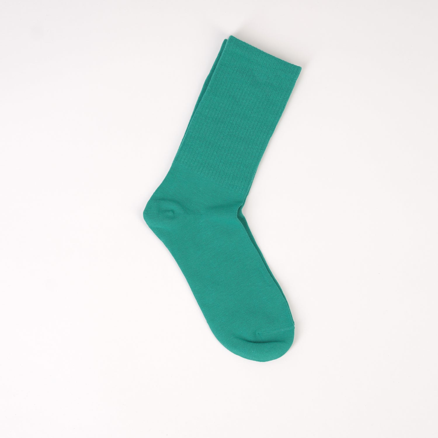 Șosetă verde pastel tricotată din bumbac moale, lungime medie