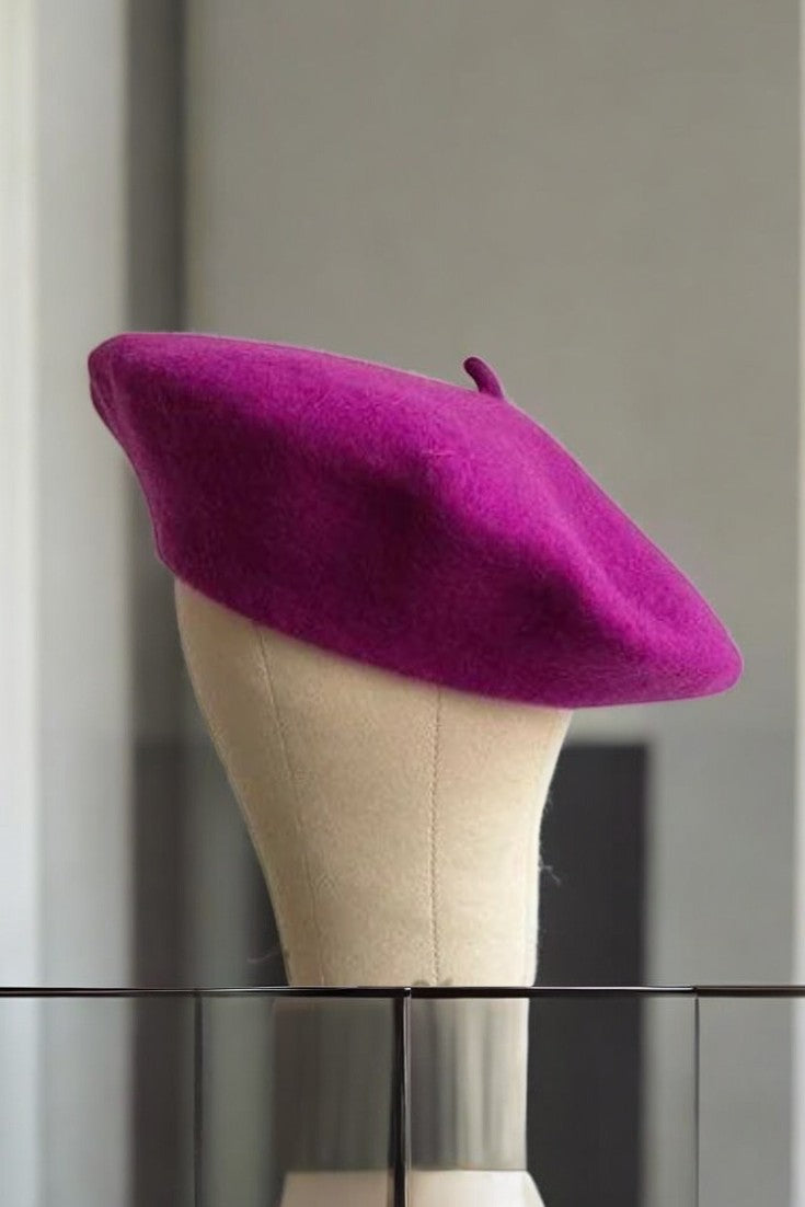 Beretă Tricotată Din Lână Cu Pompon