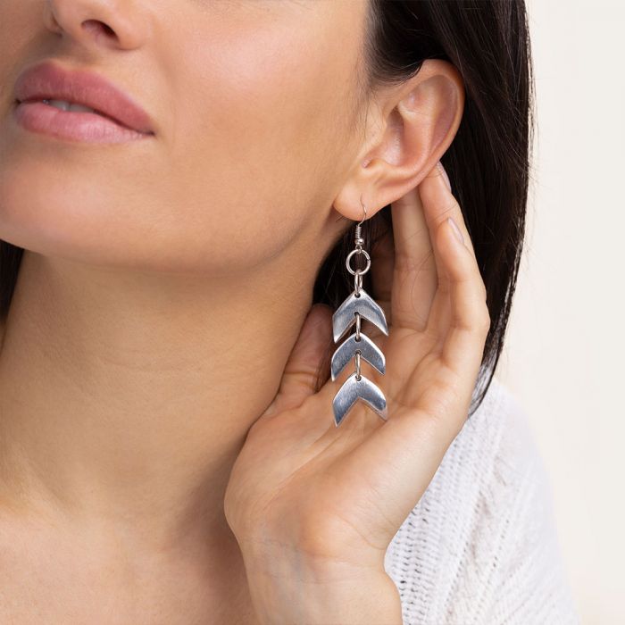 Cercei cu trei săgeți