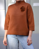 Pulover Cu Mâneca 3 Sferturi Și Broșă Ciucure