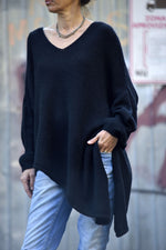 Pulover Pufos Asimetric cu Guler V