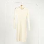 Rochie Mulată Din Tricot Cu Decupaj La Umăr