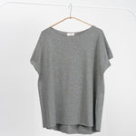 Tricou basic din bumbac cu margini fără tiv, nuanță gri închis
