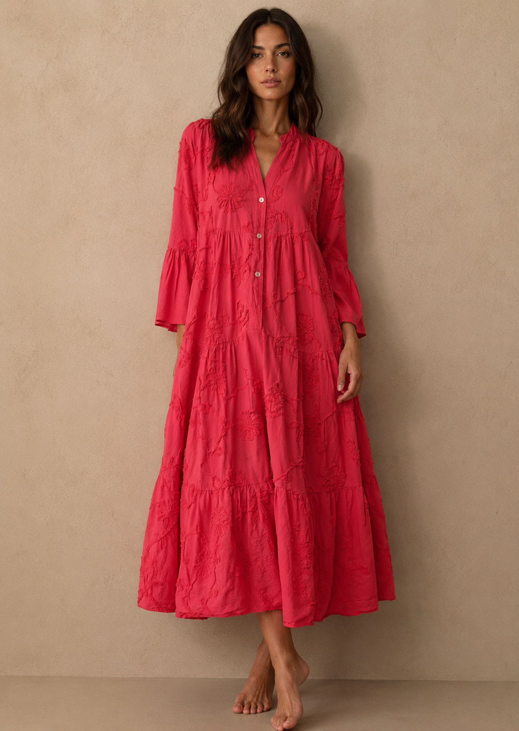 Detaliu broderie și volane rochie lungă bumbac roșu boho, All Above Boutique