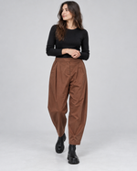Pantaloni barrel damă cu croială lejeră din viscoză, nuanță camel