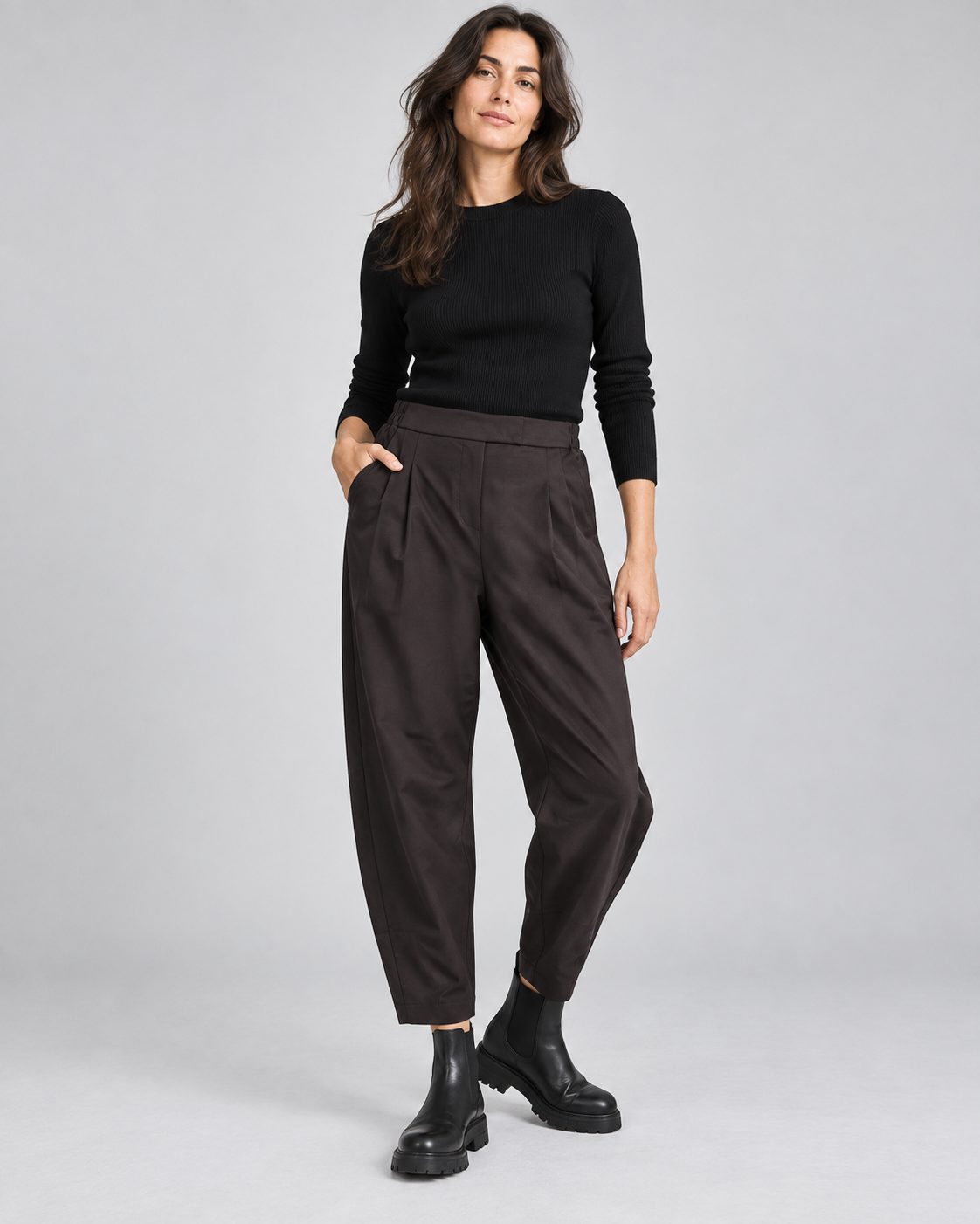 Pantaloni barrel damă cu croială lejeră din viscoză, nuanță maro