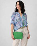 Geantă mică tip poștaș crossbody din piele naturală, nuanța verde, All Above Boutique.