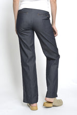 Pantaloni drepți tip jeans cu cusături decorative, în nuanța bleumarin, vedere din spate, All Above Boutique
