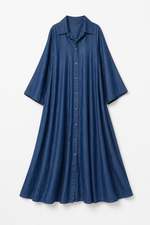 Rochie lungă din denim fluid albastru, cădere fluidă și croială lejeră — All Above Boutique.