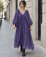 Rochie din mătase cu decolteu în V și mânecă bufantă, vedere detaliu, All Above Boutique.