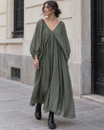 Rochie din mătase cu decolteu în V și mânecă bufantă, nuanța kaki, All Above Boutique.