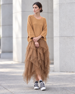 Set rochie din tul cu volane și pulover tricotat, nuanță camel