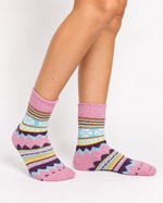 Șosete groase din lână și cașmir roz deschis, cu model geometric colorat - All Above Boutique