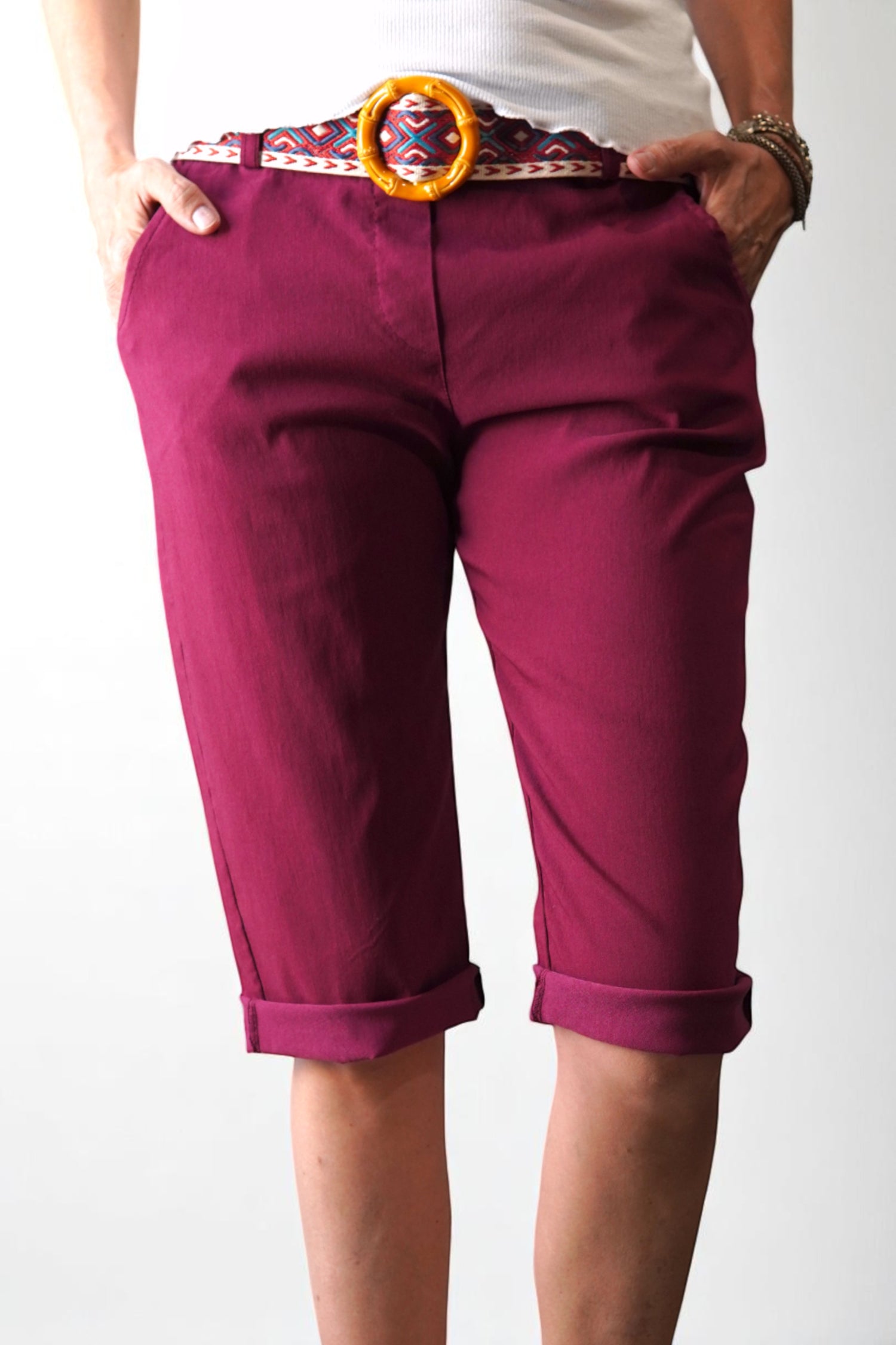 Pantaloni visinii de damă cu curea etnică cu cataramă rotundă și buzunare laterale