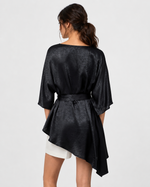 Bluză tip kaftan asimetrică din material metalizat, nuanța neagră, vedere din spate