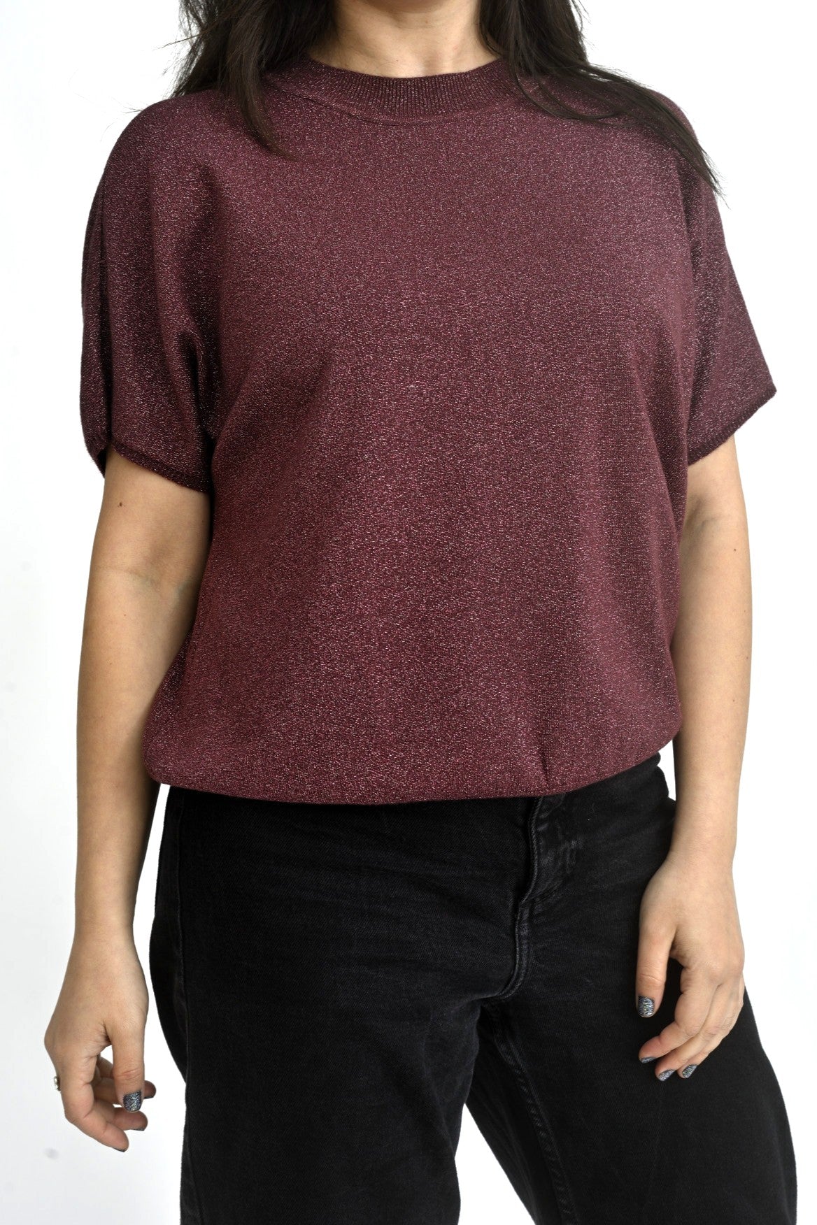 Bluză cu sclipici fin în nuanță bordo, cu mâneci scurte și croială lejeră
