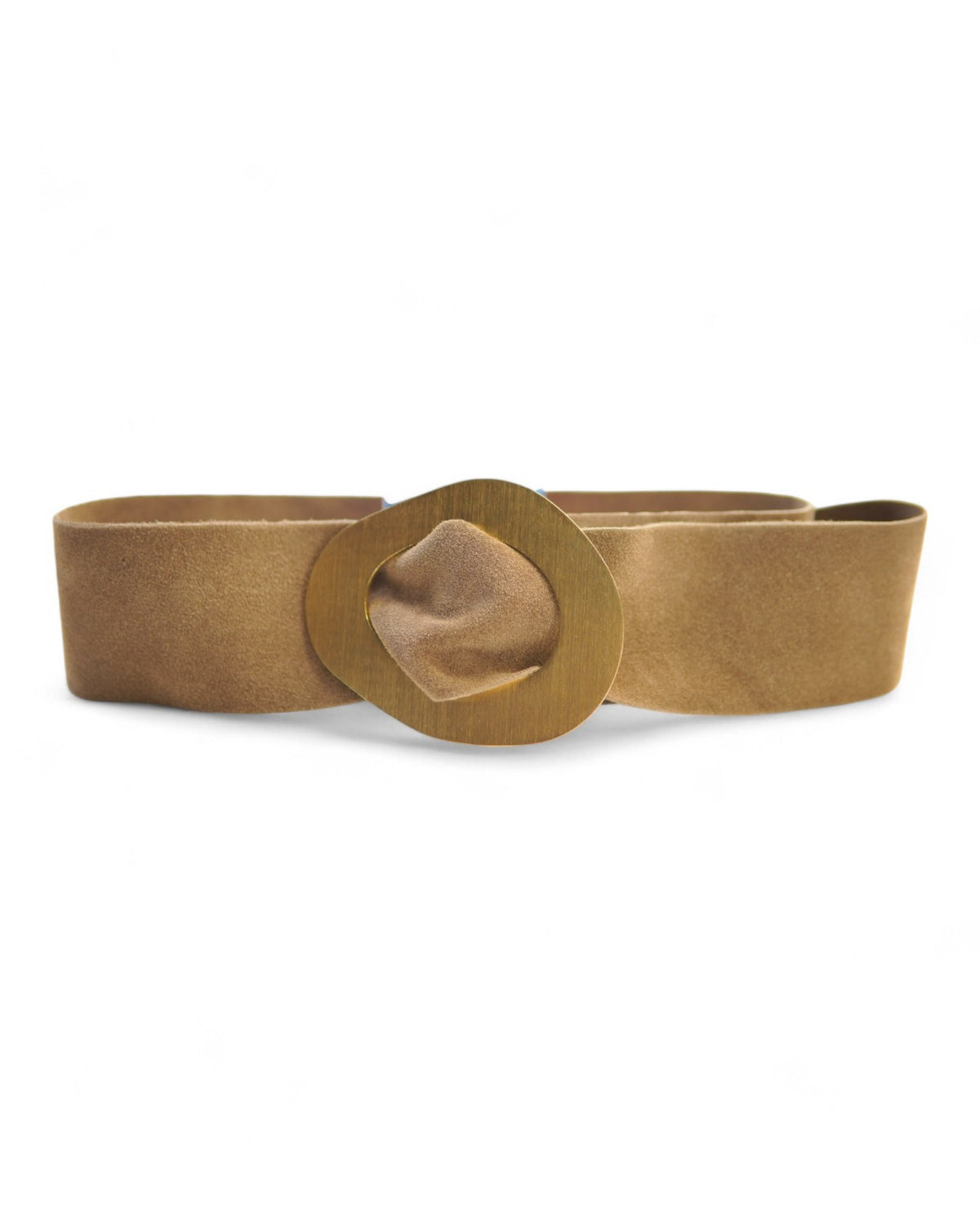 Curea camel din piele întoarsă cu cataramă aurie, elegantă și minimalistă.