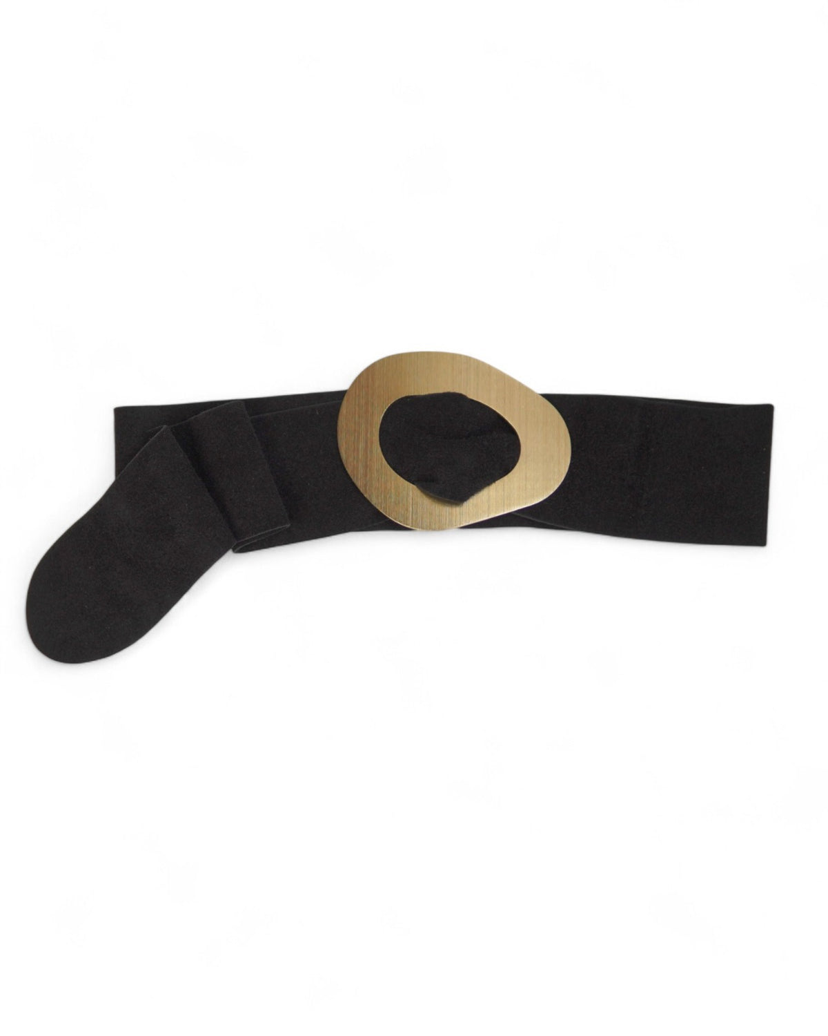 Curea neagra din piele întoarsă, detaliu cu cataramă aurie elegantă.