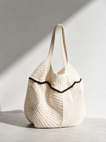 Geantă croșetată tip macrame, studio.