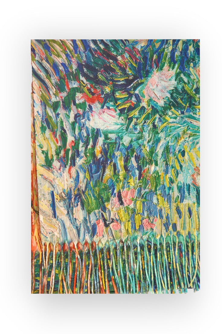 Eșarfă artistică din cașmir și viscoză, cu imprimeu floral luxuriant și reflexe aurii.