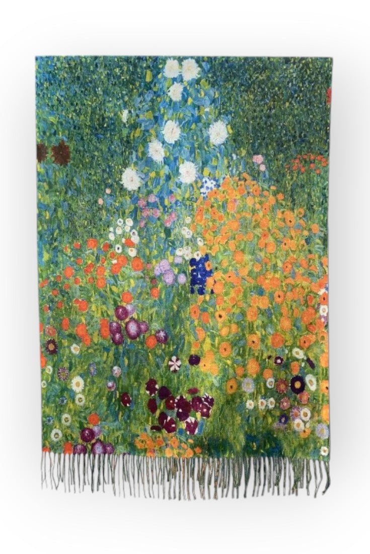 Eșarfă Monet pliată pentru styling, evidențiind culorile verzi și turcoaz ale nuferilor