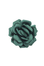 Floare satinată verde, prezentată individual ca broșă sau clamă.