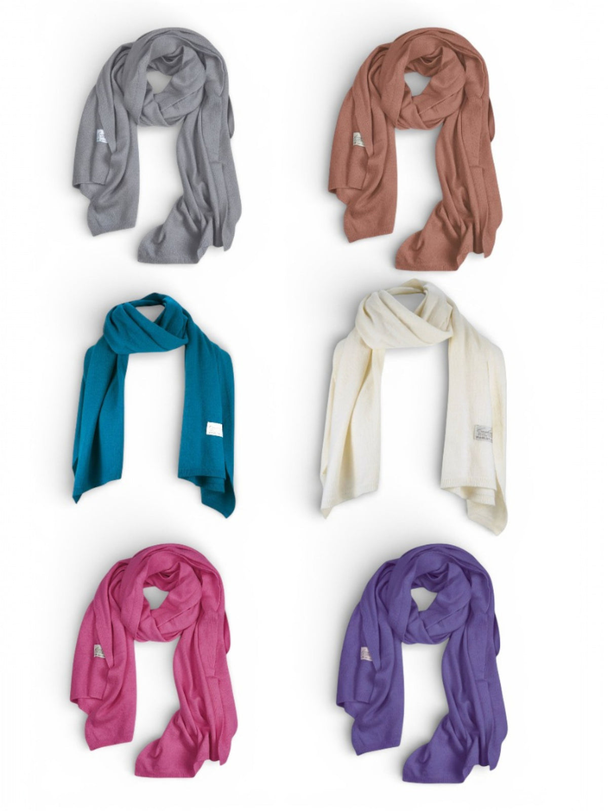 Fular tricotat culori, moale și elegant, din lână și cașmir, cu finisaje fine.