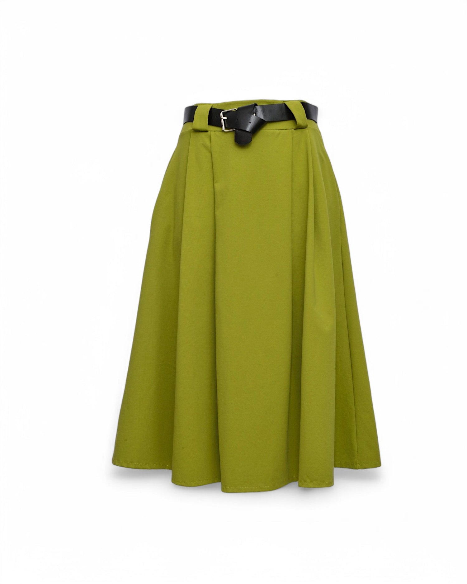 Fustă midi verde deschis, cu curea neagră, ideală pentru ținute de primăvară.