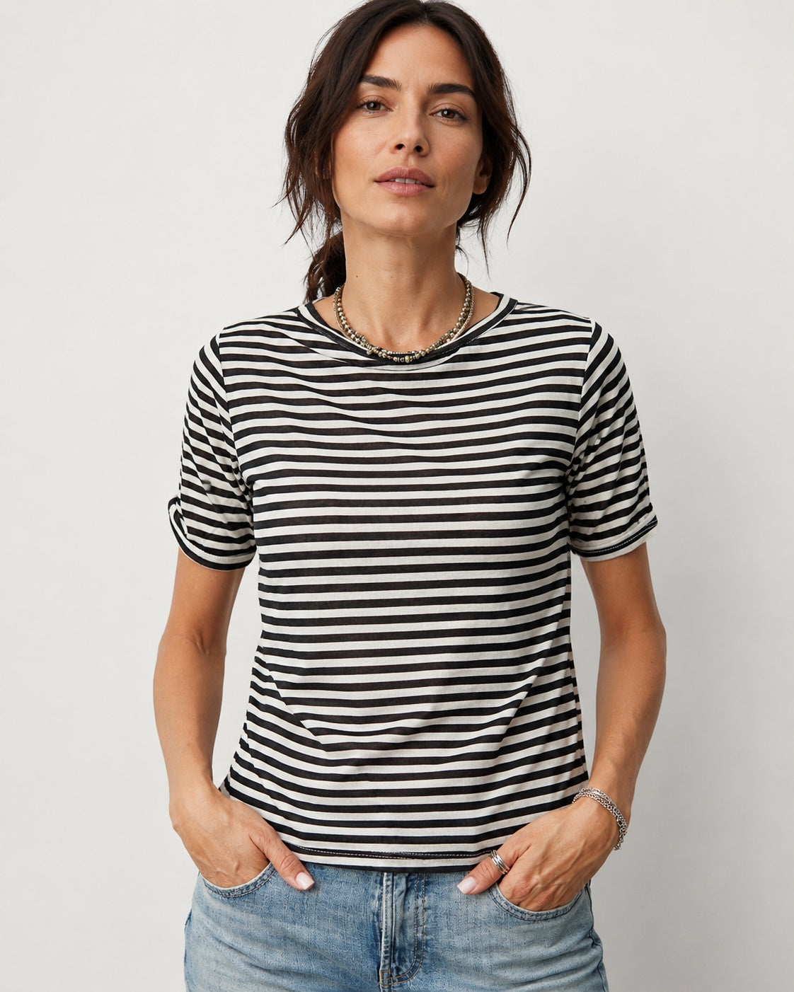 Tricou din viscoză și mătase cu dungi, vedere din față, All Above Boutique.