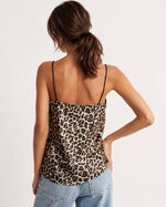 Maieu tip furou cu imprimeu animal print, vedere din spate
