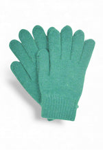 Mănuși din mohair verde turcoaz, moi și pufoase, potrivite pentru ținute de iarnă colorate.