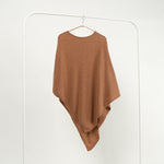 Poncho asimetric camel din lână și cașmir, pe umeraș - All Above Boutique