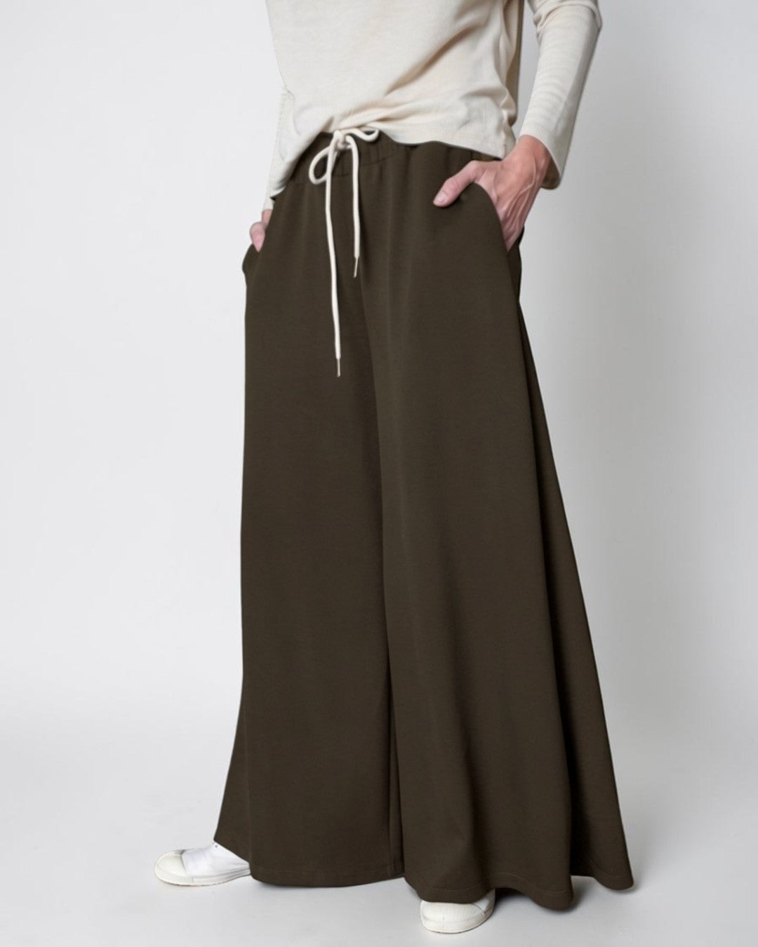 Pantaloni Largi Cu Șiret – Tricot Subțire