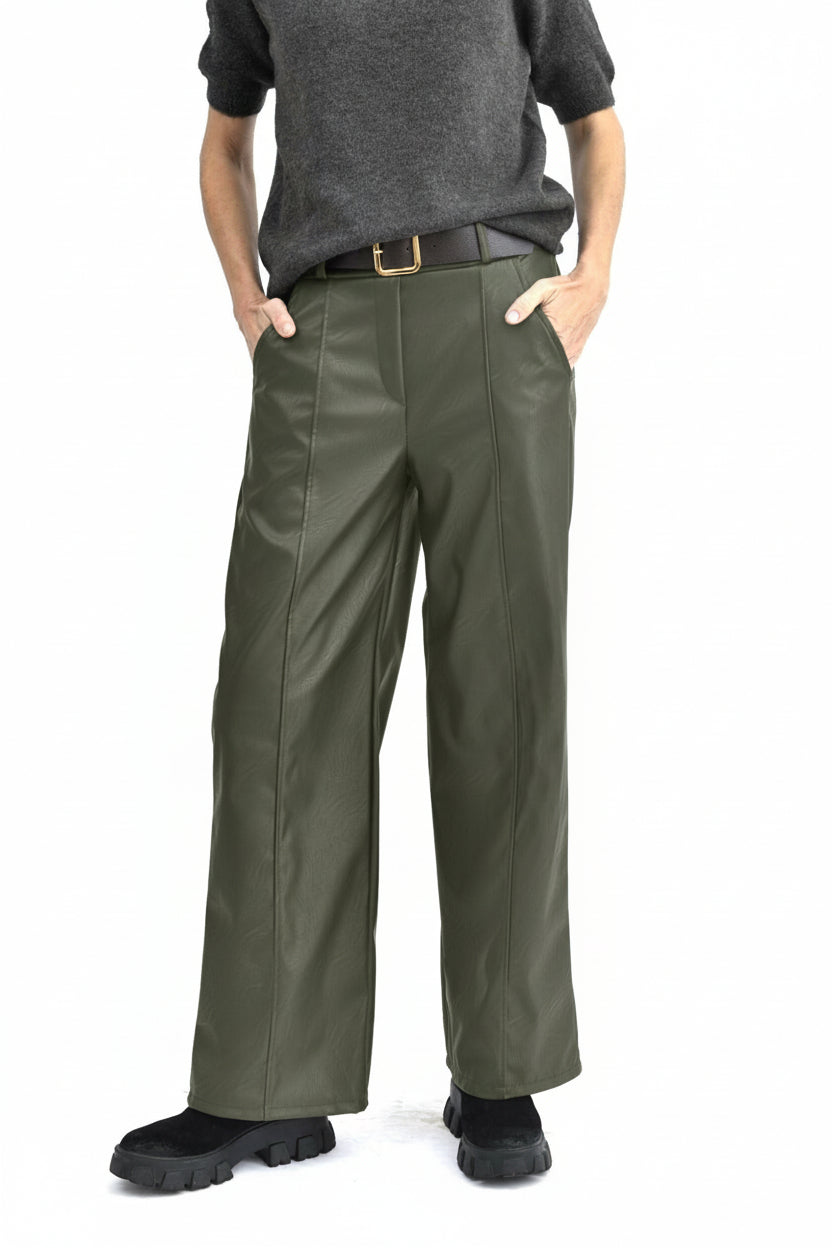 Pantaloni largi verde olive, din material elastic și lejer, cu talie extensibilă și design modern.