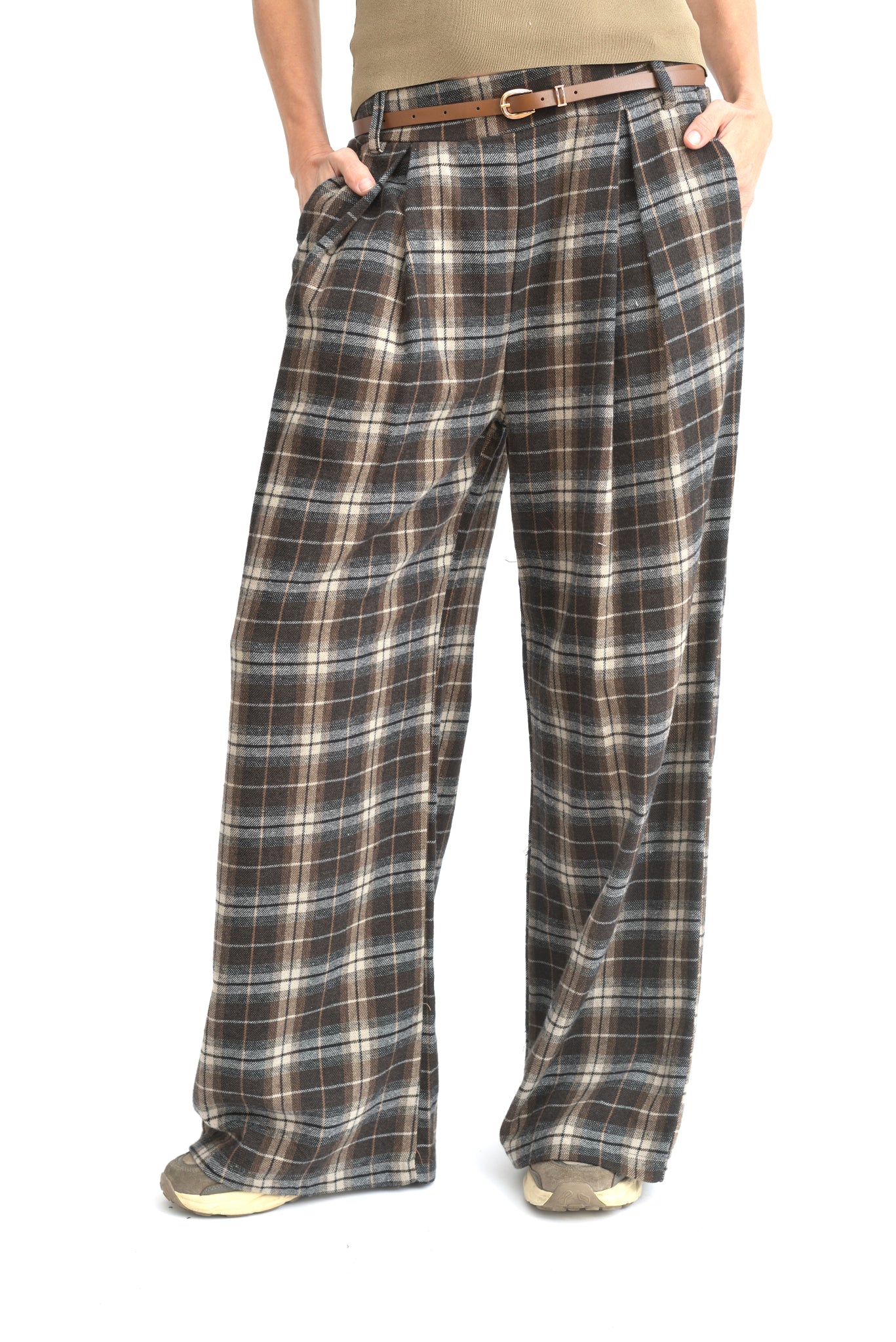 Pantaloni drepți din stofă, croială lejeră pe picior, imprimeu în carouri clasice.