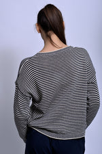 Pulover din bumbac cu croială clasică, vedere din spate