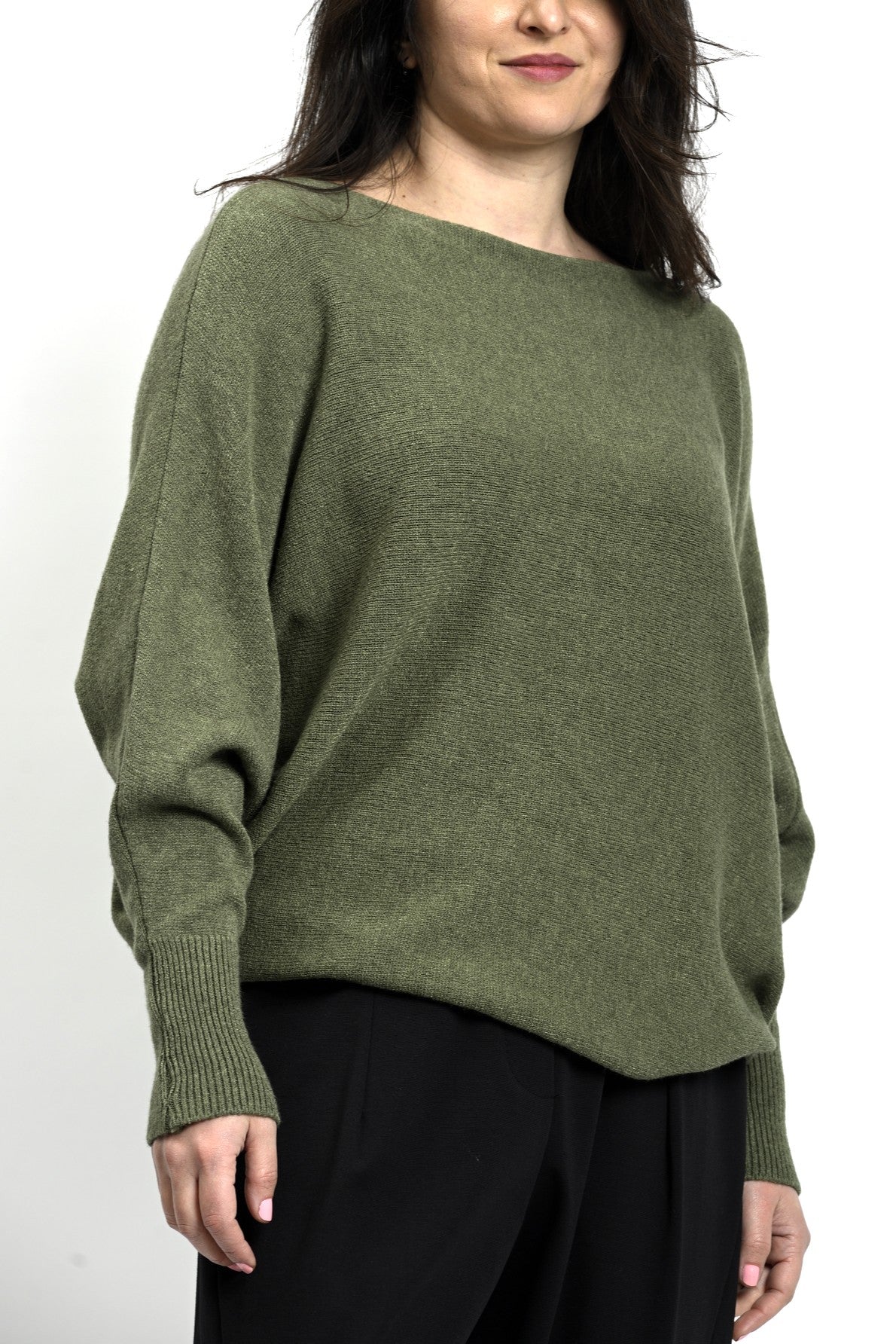 Pulover Cu Perle Decorative Spate – Croială Amplă Elegantă