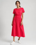 Rochie midi cu bandă elastică în talie, nuanța roșu, vedere din față