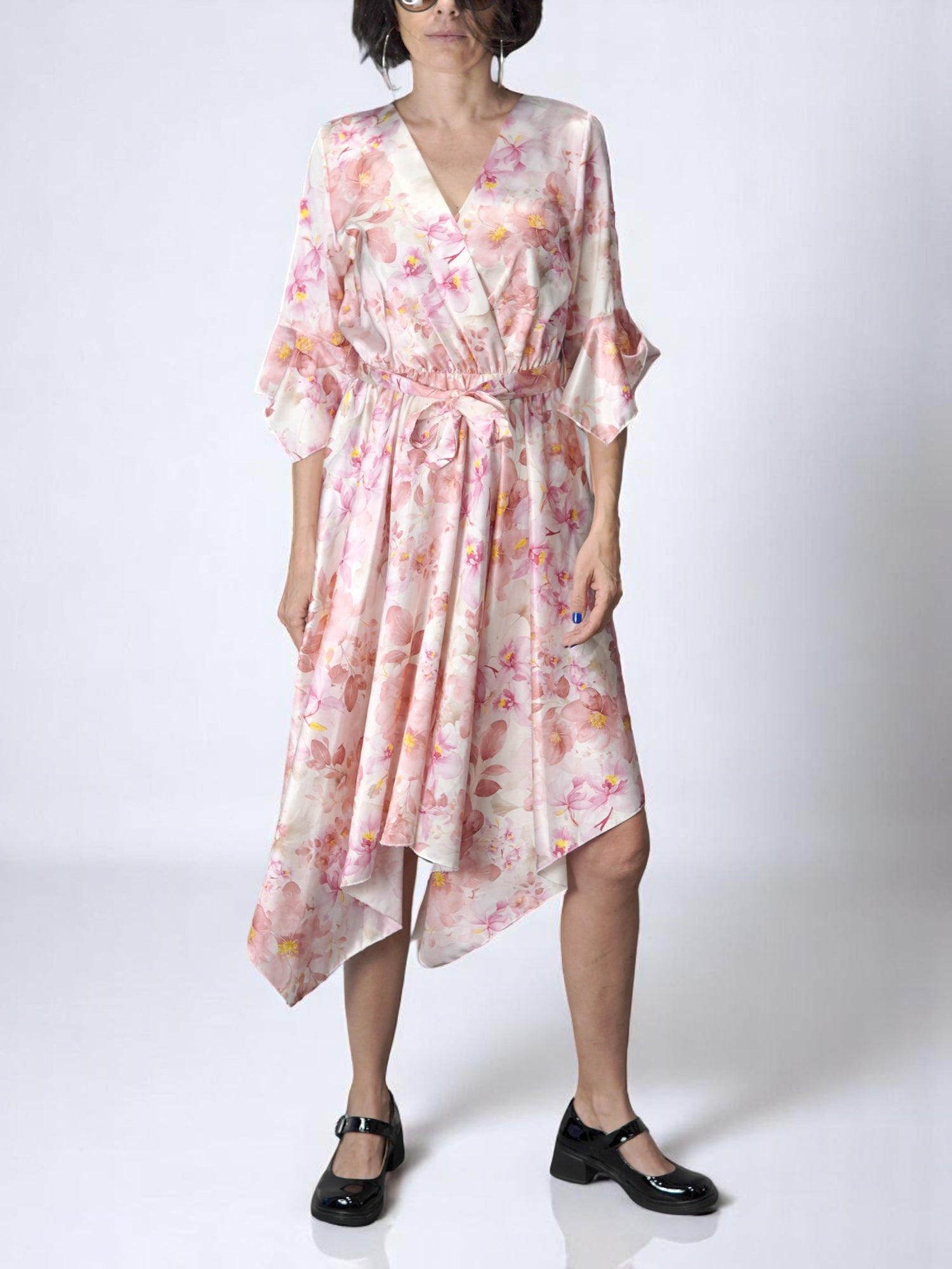 Rochie petrecută cu imprimeu floral roz pudrat, din material vaporos