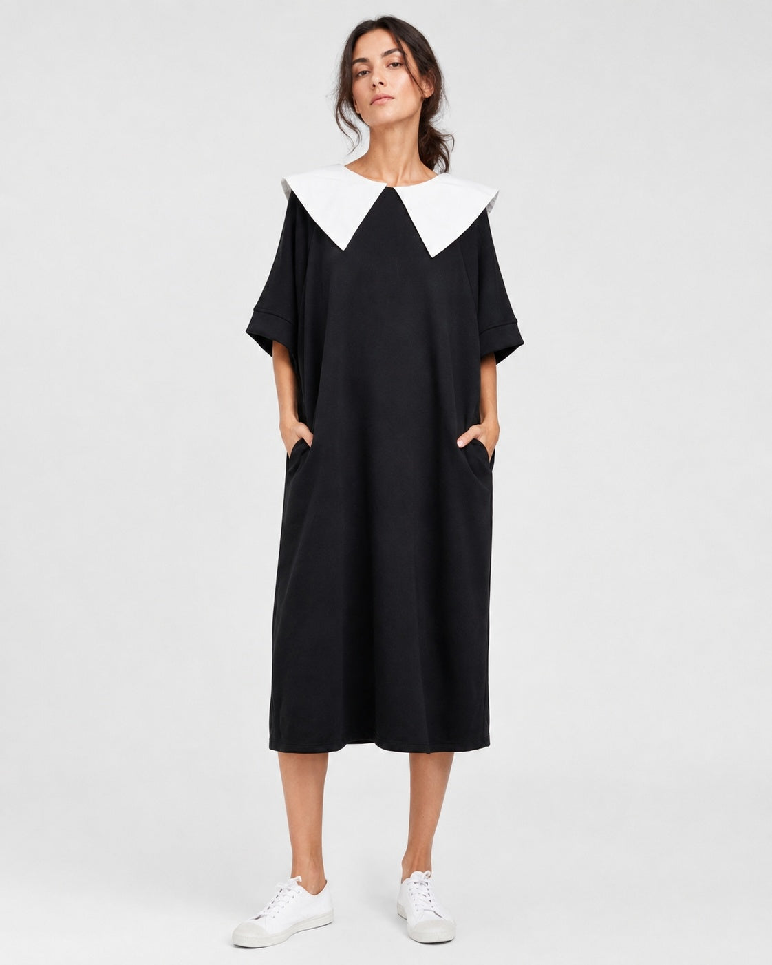 Rochie midi cu rever, nuanța negru, vedere din față